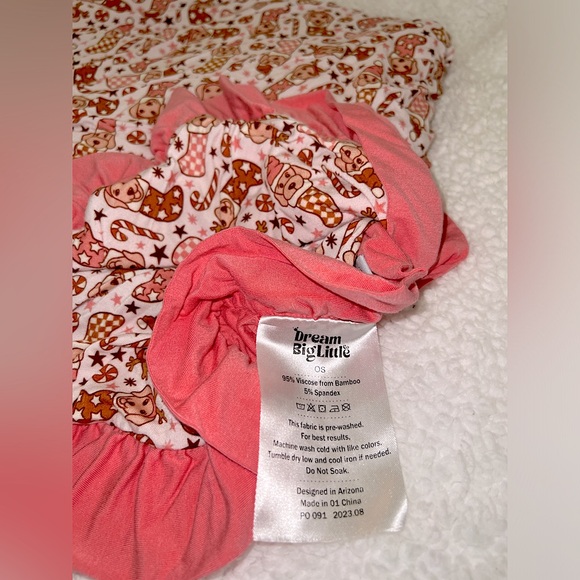 NWOT Dream Big Little Co Christmas 2023 Print Santa Dogs 🦮🐾 READ INFO - Picture 2 of 4